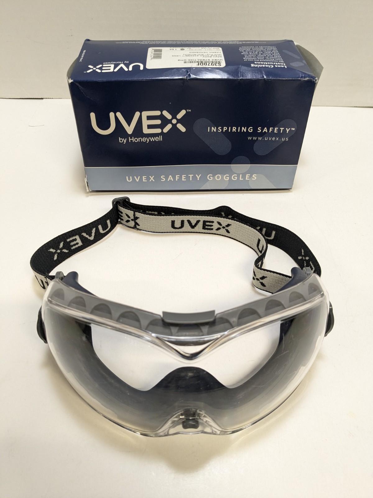 UVEX by Honeywell S3970DF Safety Goggles Anti-Fog/Scratch Clear Dura-Streme Lens