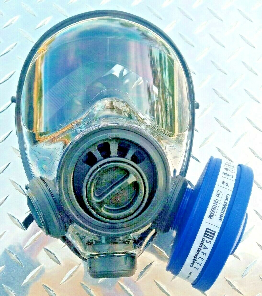 SGE 400/3 Military-Grade 40mm NATO Gas Mask Kit w 1 Mestel P3 40mm Filter Small