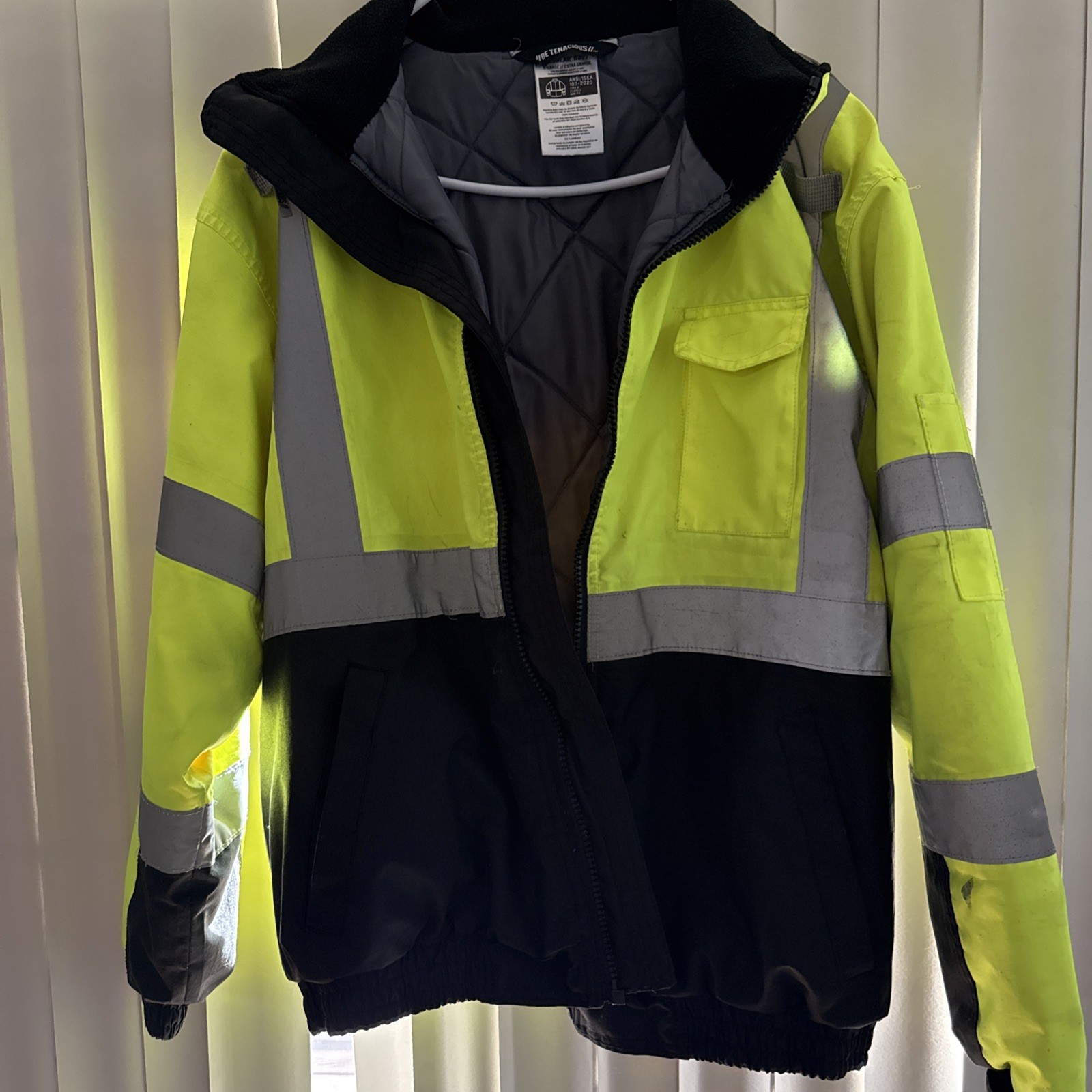 Be Tenacious Work Gear “GloWear” Men’s Winter Bomber Jacket Sz XL ANSI Class III