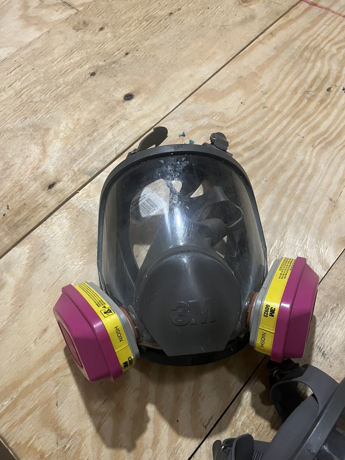 3M Full Facepiece Reusable Respirator 6800 – Medium