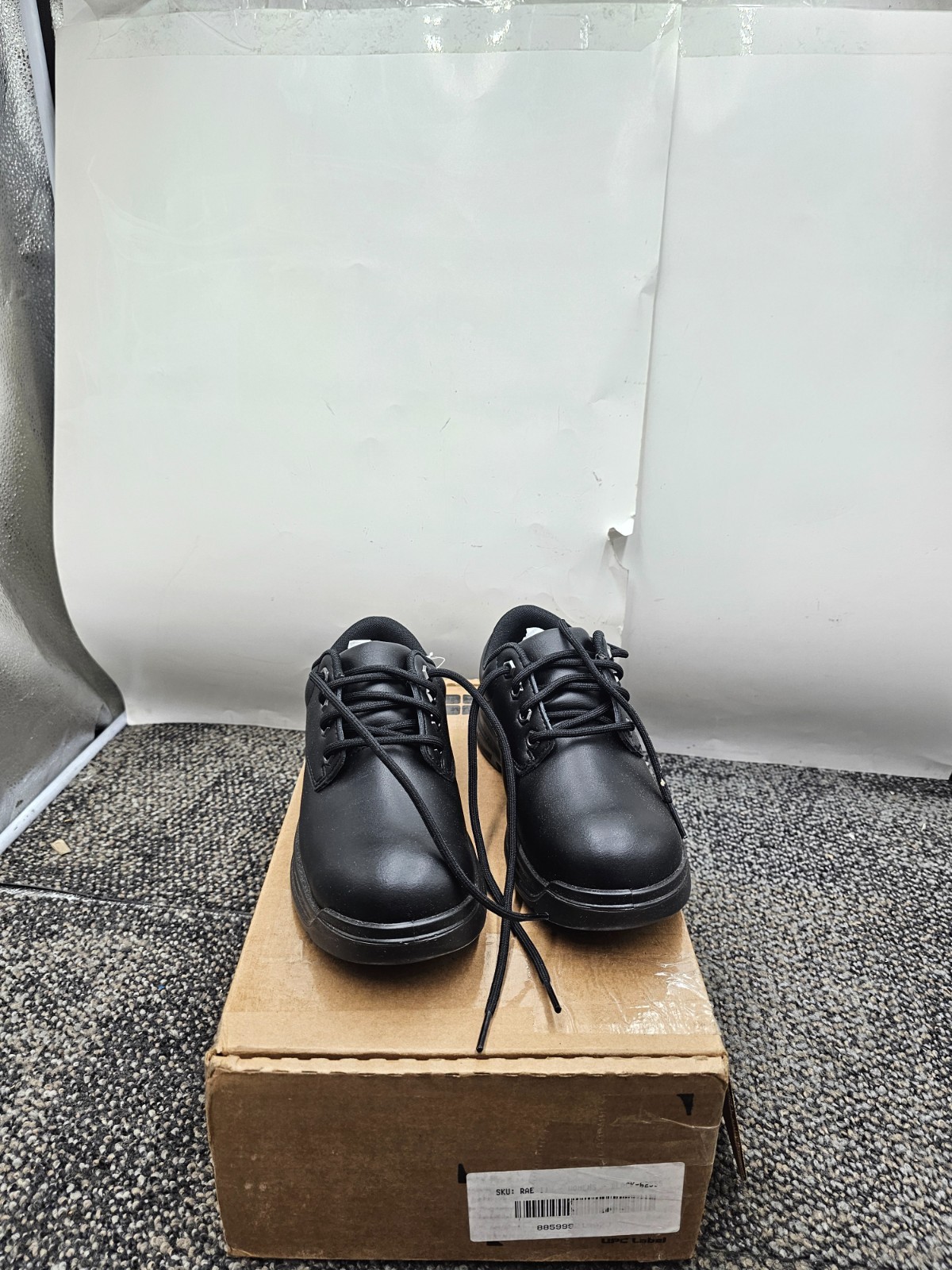 Shoes For Crews 62555 Womens Rae II Soft Toe Water-resistant Leather Upper 6US
