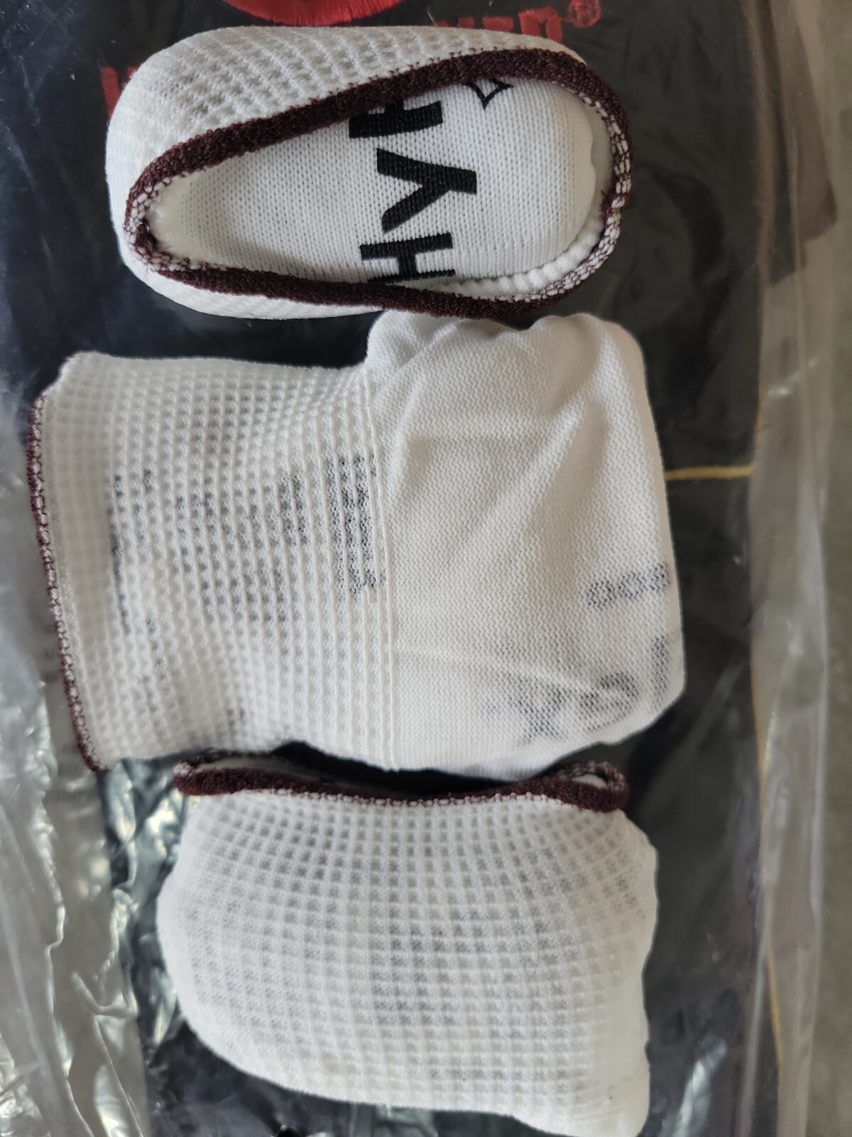 Ansell HyFlex Foam Nitrile Coated Palm Gloves 11 800 Size 9, 3 Pair