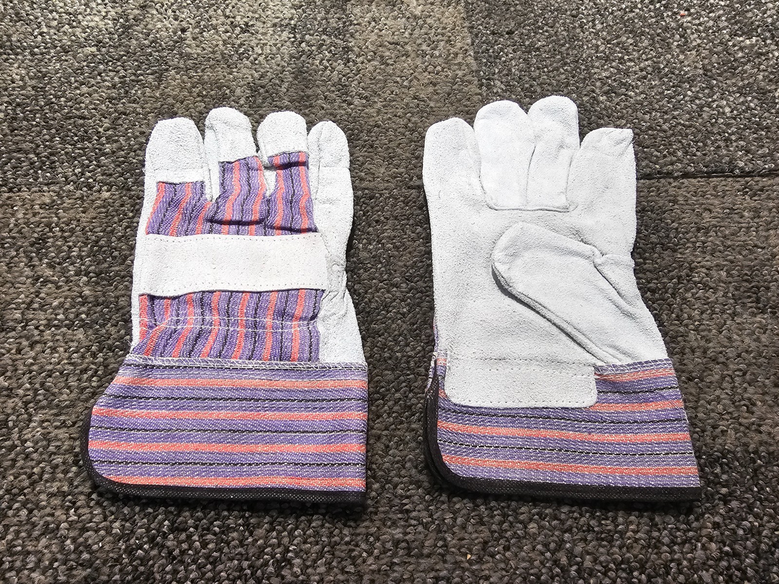 (QTY 24 PAIRS) Ateret AG60 Work Gloves w/ Safety Cuff & Wing Thumb for Gardening