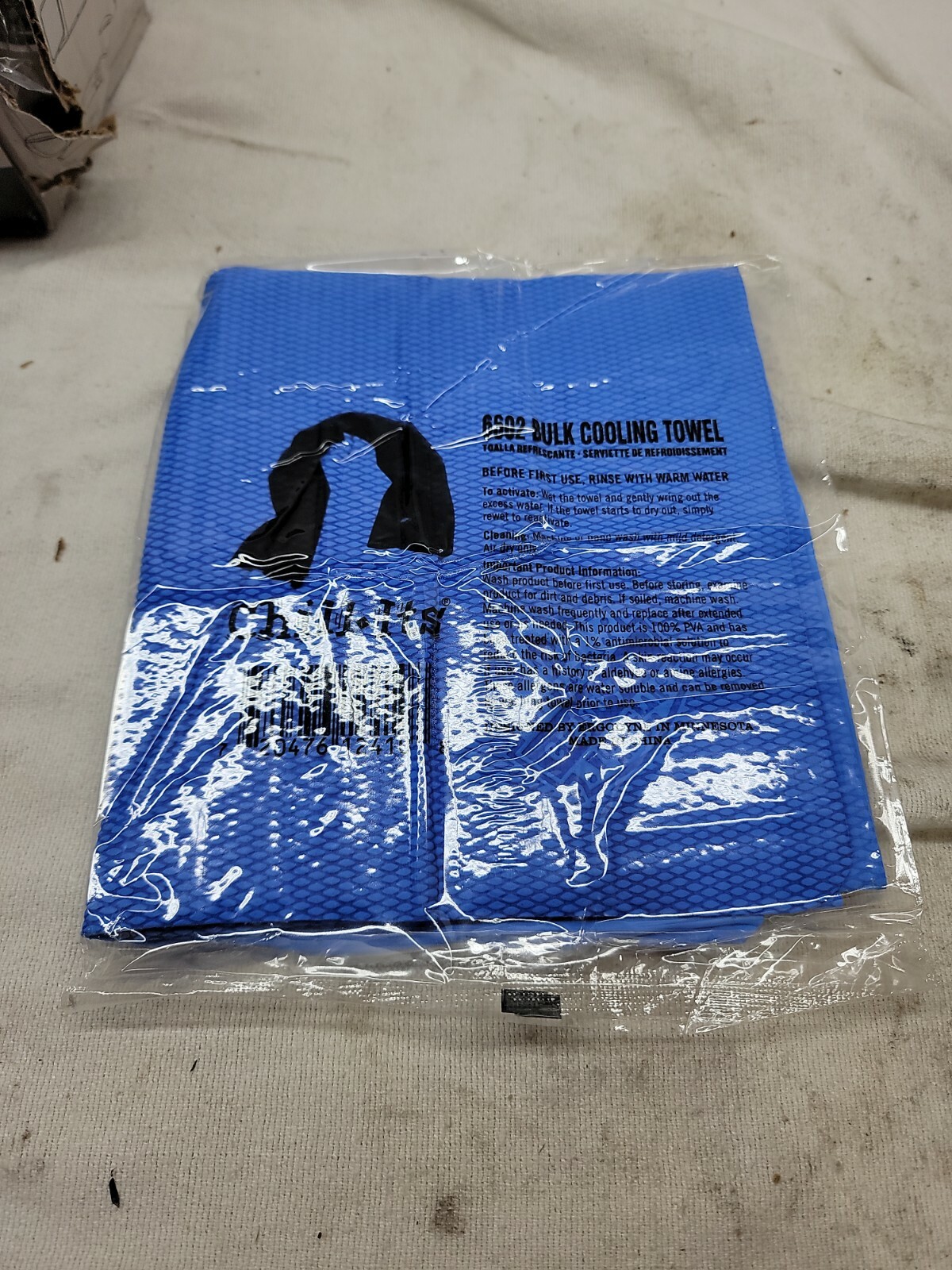 Ergodyne Chill-Its 6602 Evaporative Cooling Towel (50-Pack), Blue