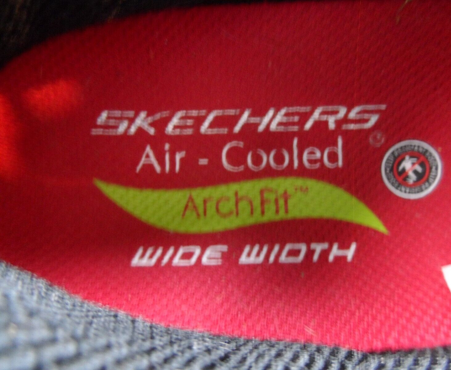 Skechers Work Shoes Women’s 11 Black Arch Fit Slip Resist Trickell II 108053W