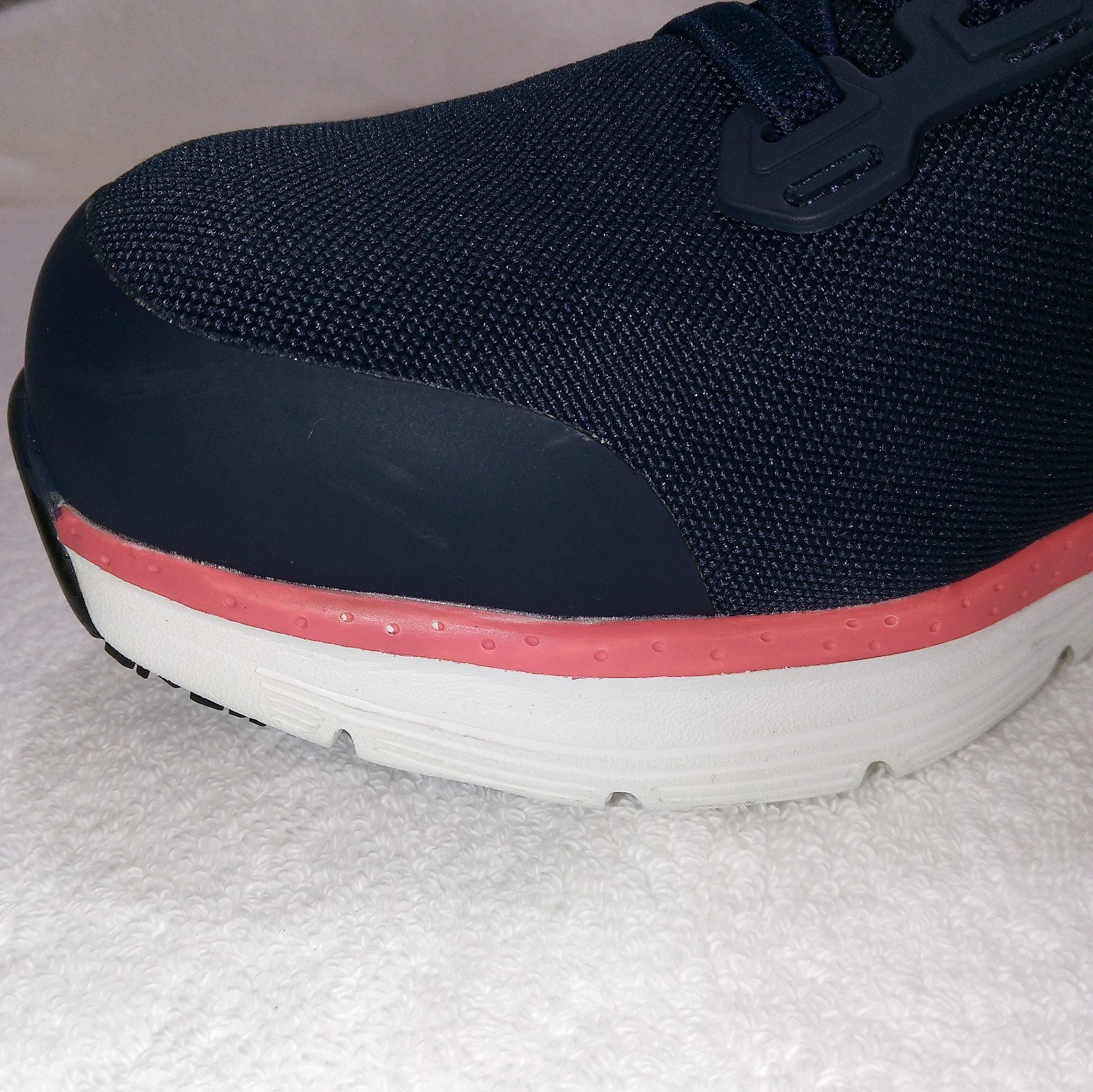 Skechers Work Sadie Women’s 6.5 ASTM Alloy Toe, Slip Resistant, Lightweight Shoe