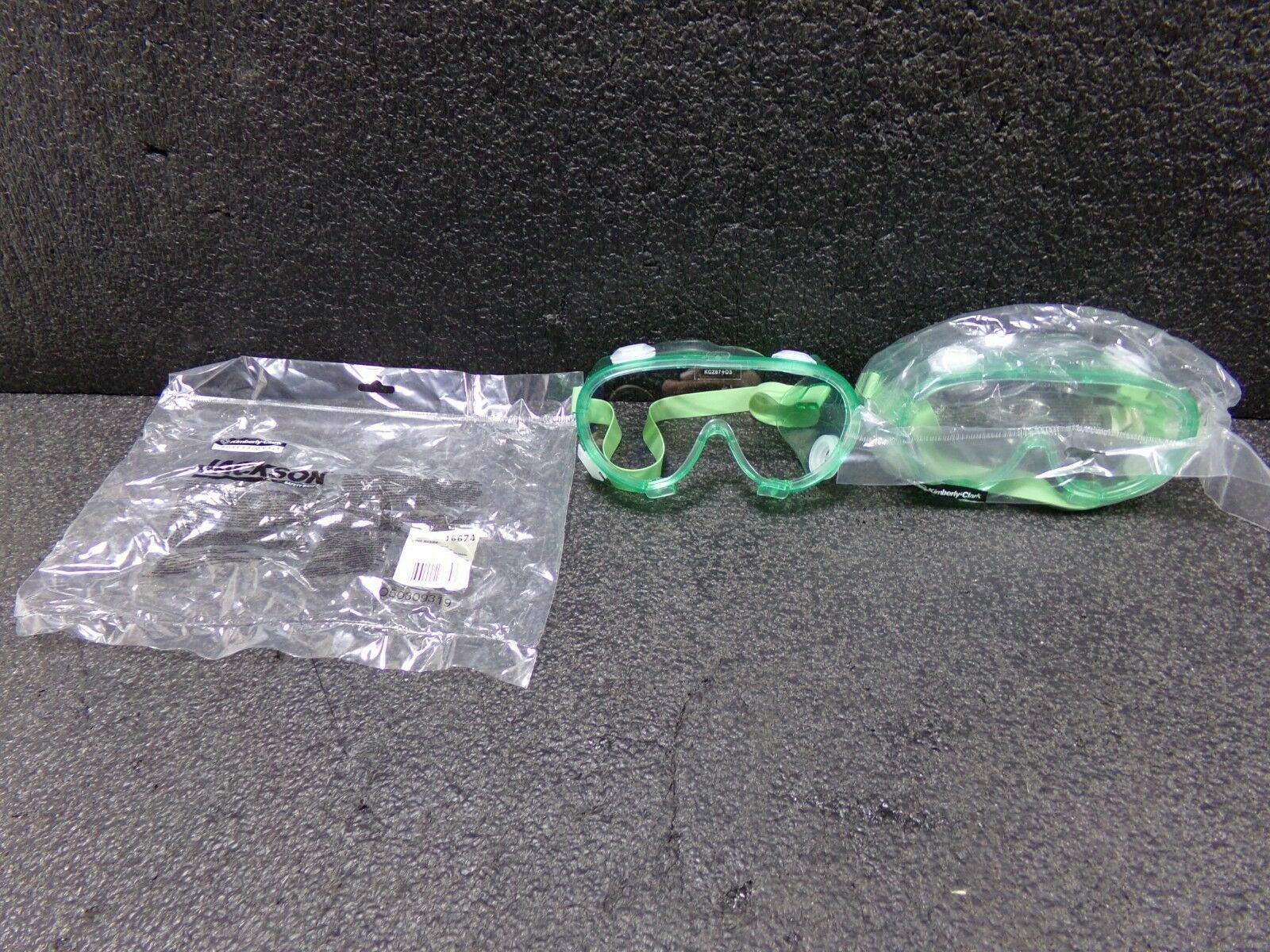 2 PAIR JACKSON SAFETY /Goggles KIMBERLY-CLARK PROFESSIONAL V80 SG34 16674