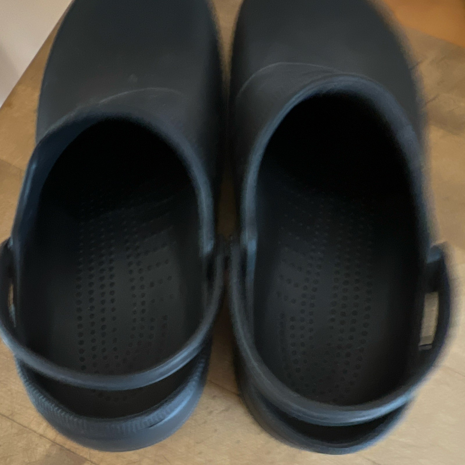 Shoes For Crews FROGGZ Black Slip Resistant Work Clogs Men’s 9 D Medium