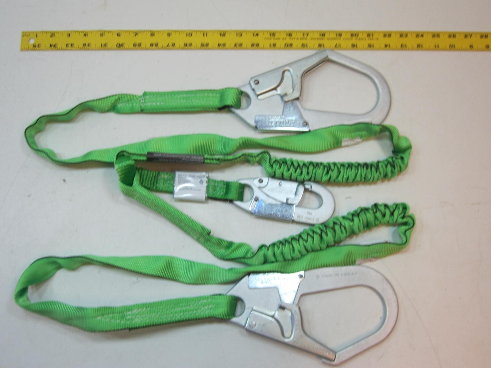 Miller (231TWRS-Z7/6FTGN) 6′ to 9-1/2′ Green Polyester Shock-Absorbing Lanyard